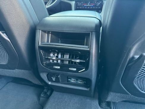 Used 2023 Jeep Grand Cherokee Altitude AWD/4WD image 37