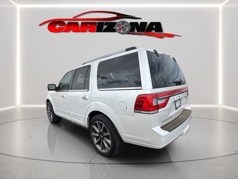 Used 2017 Lincoln Navigator Reserve AWD/4WD image 9