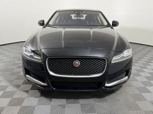 Used 2017 Jaguar XF Premium AWD/4WD image 7