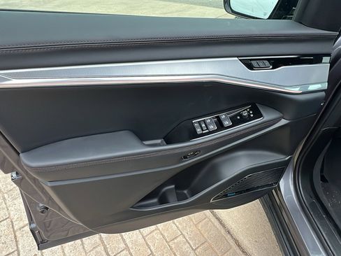 Used 2024 Jeep Wagoneer Launch Edition image 14