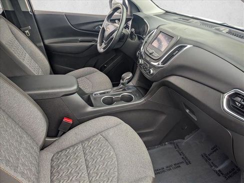 Used 2024 Chevrolet Equinox LT FWD image 23