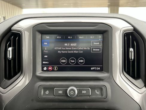 Used 2020 Chevrolet Silverado 2500 W/T AWD/4WD image 16