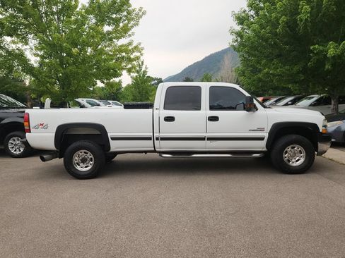 Used 2002 Chevrolet Silverado 2500 LS AWD/4WD image 2