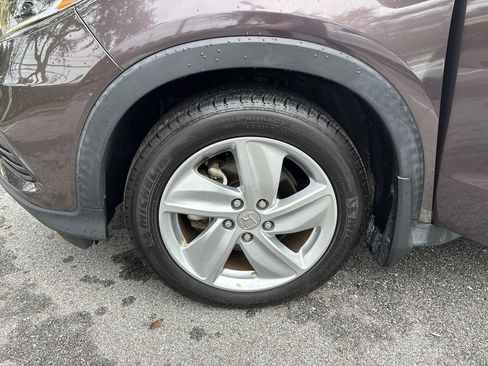 Certified 2020 Honda HR-V EX image 25