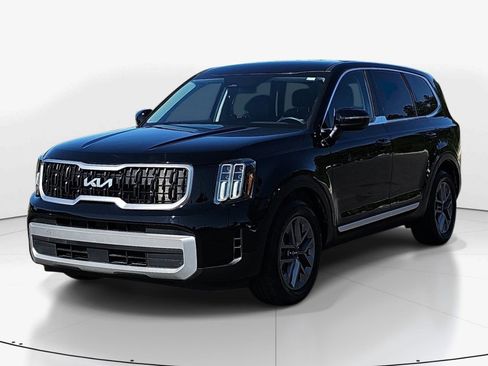 Used 2023 Kia Telluride LX AWD/4WD image 8