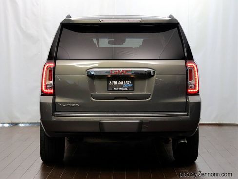Used 2017 GMC Yukon Denali w/ Open Road Package AWD/4WD image 6