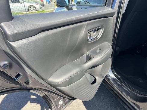 Certified 2024 Honda HR-V LX image 19