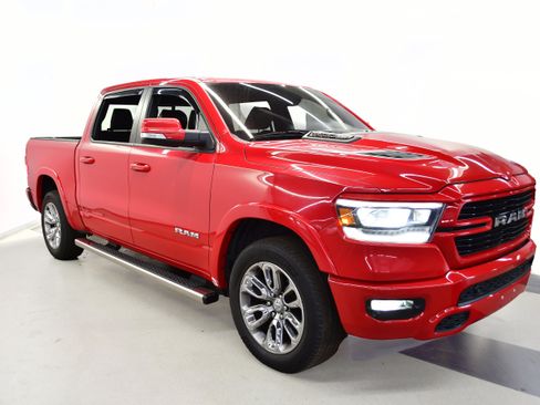 Used 2019 RAM 1500 Laramie w/ Sport Appearance Package AWD/4WD image 2