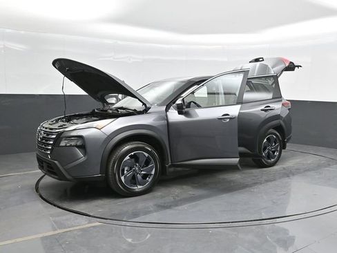 Used 2025 Nissan Rogue SV FWD image 52