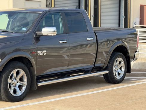 Used 2018 RAM 1500 Laramie w/ Cold Weather Group image 4