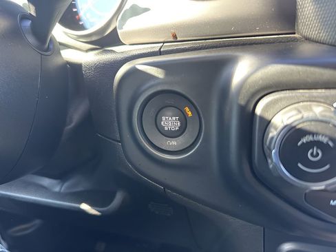 Used 2021 Jeep Wrangler Unlimited Sport image 19