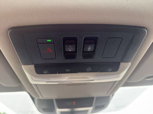 Certified 2023 Nissan Rogue SV w/ SV Premium B Package AWD/4WD image 23