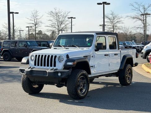 Certified 2022 Jeep Gladiator Sport image 3