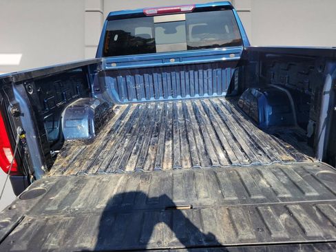 Used 2022 GMC Sierra 1500 SLT w/ SLT Convenience Package image 5