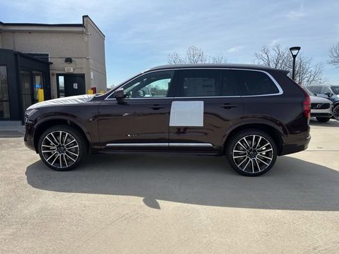 New 2026 Volvo XC90 B6 Plus w/ Protection Package image 4