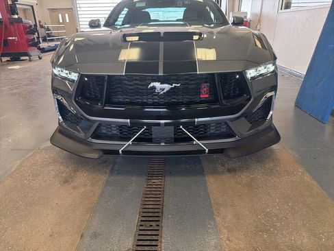 Used 2024 Ford Mustang GT Premium image 6