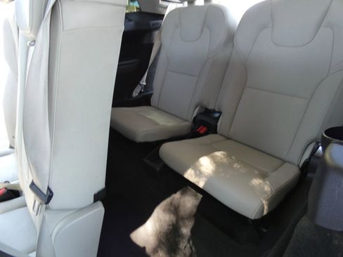 Used 2020 Volvo XC90 T6 Momentum image 54