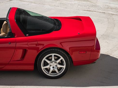 Used 1998 Acura NSX T image 9