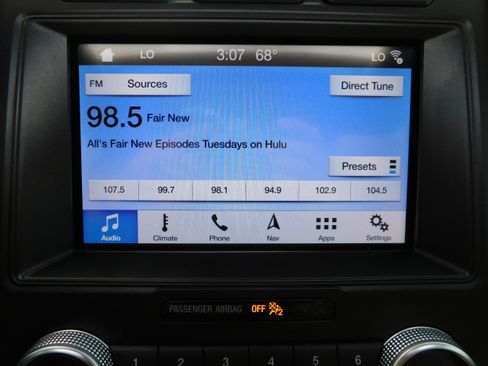 Used 2019 Ford Expedition Limited image 21