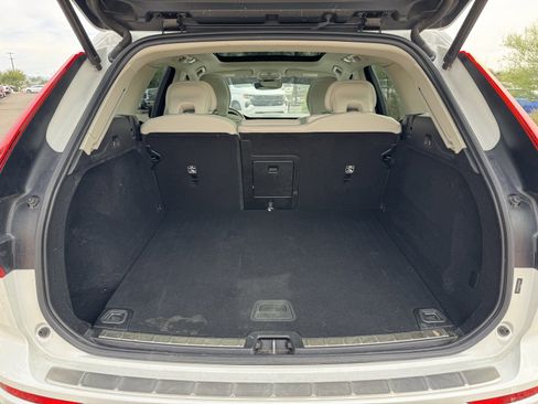 Used 2024 Volvo XC60 B5 Plus w/ Protection Package Premier image 15
