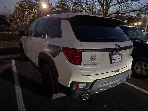 Used 2023 Honda Passport EX-L image 8