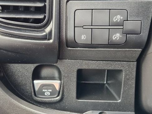 Used 2026 RAM ProMaster 2500 w/ Convenience Group FWD image 23
