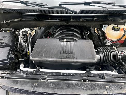 Used 2025 GMC Yukon Denali Ultimate w/ LPO, Floor Liner Package AWD/4WD image 32