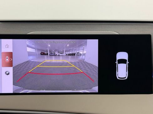 Used 2026 Genesis GV70 2.5T Select image 29