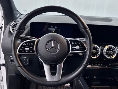 Certified 2022 Mercedes-Benz GLA 250 4MATIC image 13