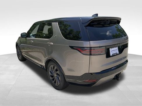 Certified 2024 Land Rover Discovery Dynamic SE image 5