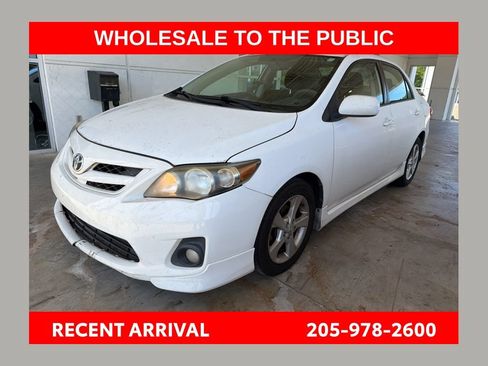 Used 2012 Toyota Corolla S FWD image 1