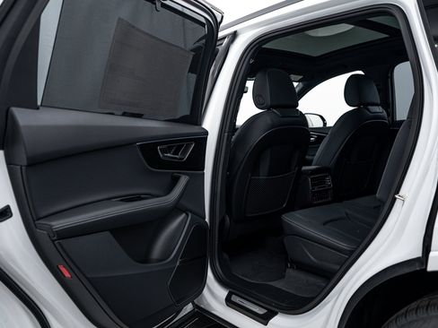New 2026 Audi Q7 Premium Plus image 16