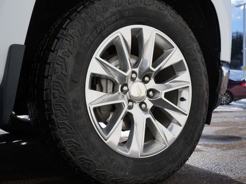 Used 2021 Chevrolet Silverado 1500 LTZ image 32