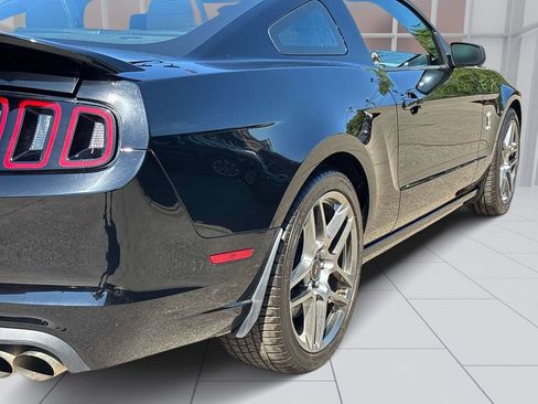 Used 2013 Ford Mustang Shelby GT500 RWD image 29