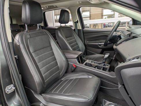 Used 2018 Ford Escape Titanium w/ Ford Safe & Smart Package FWD image 28