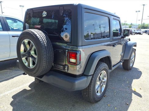 Used 2022 Jeep Wrangler Willys AWD/4WD image 4