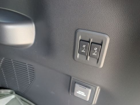 Used 2026 Lexus GX 550 w/ Accessory Package (2T) AWD/4WD image 14