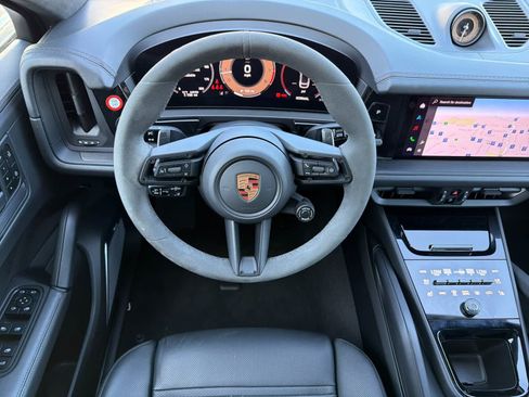 Certified 2026 Porsche Cayenne GTS AWD/4WD image 15