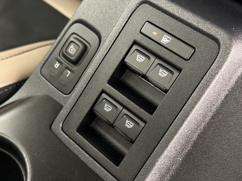 Certified 2023 Ford Bronco Wildtrak AWD/4WD image 26
