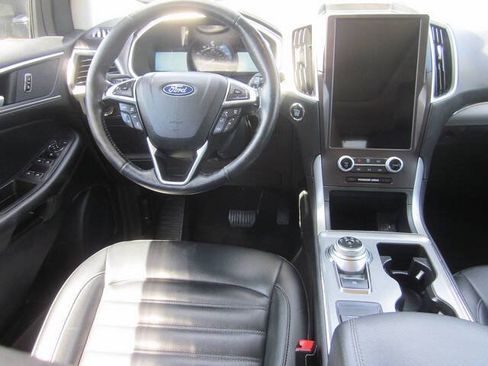 Used 2021 Ford Edge SEL w/ Convenience Package AWD/4WD image 9