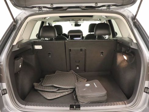 Used 2023 Volkswagen Taos SEL AWD/4WD image 19