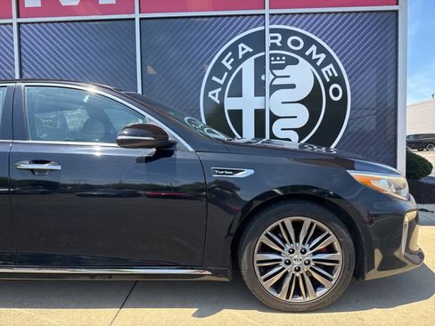 Used 2018 Kia Optima SX w/ Technology Package FWD image 3