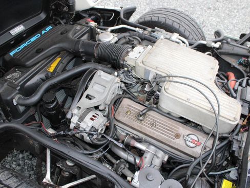 Used 1989 Chevrolet Corvette Convertible RWD image 32