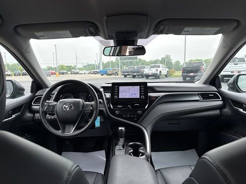 Used 2024 Toyota Camry SE FWD image 16