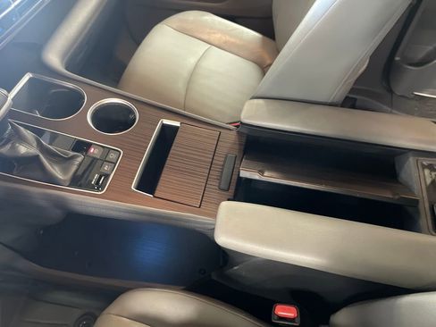 Certified 2023 Toyota Sienna XLE AWD/4WD image 25