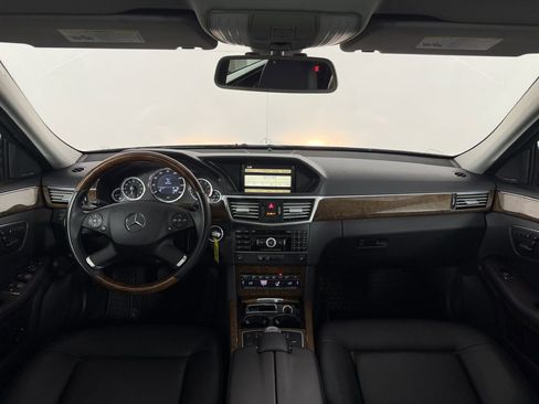 Used 2011 Mercedes-Benz E 350 4MATIC Sedan image 32