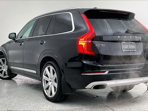 Used 2017 Volvo XC90 T6 Inscription w/ Vision Package image 16