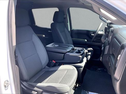 Used 2024 Chevrolet Silverado 1500 Custom RWD image 9