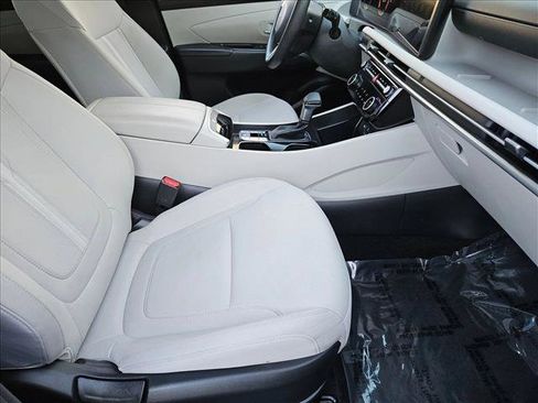 Used 2025 Hyundai Tucson SEL image 19