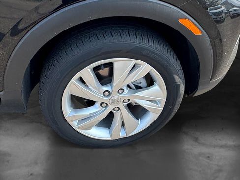 Used 2025 Buick Encore GX Preferred AWD/4WD image 13